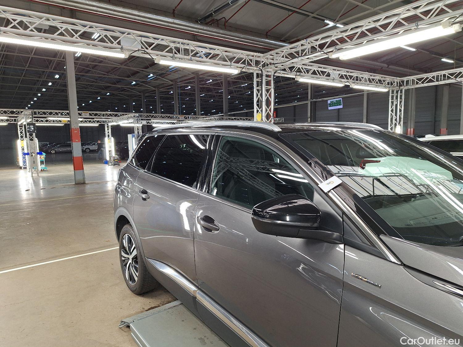  Peugeot  5008 Peugeot,  '16, Peugeot  1.5 BlueHDi 96kW S&S EAT8 GT Line 5d #32