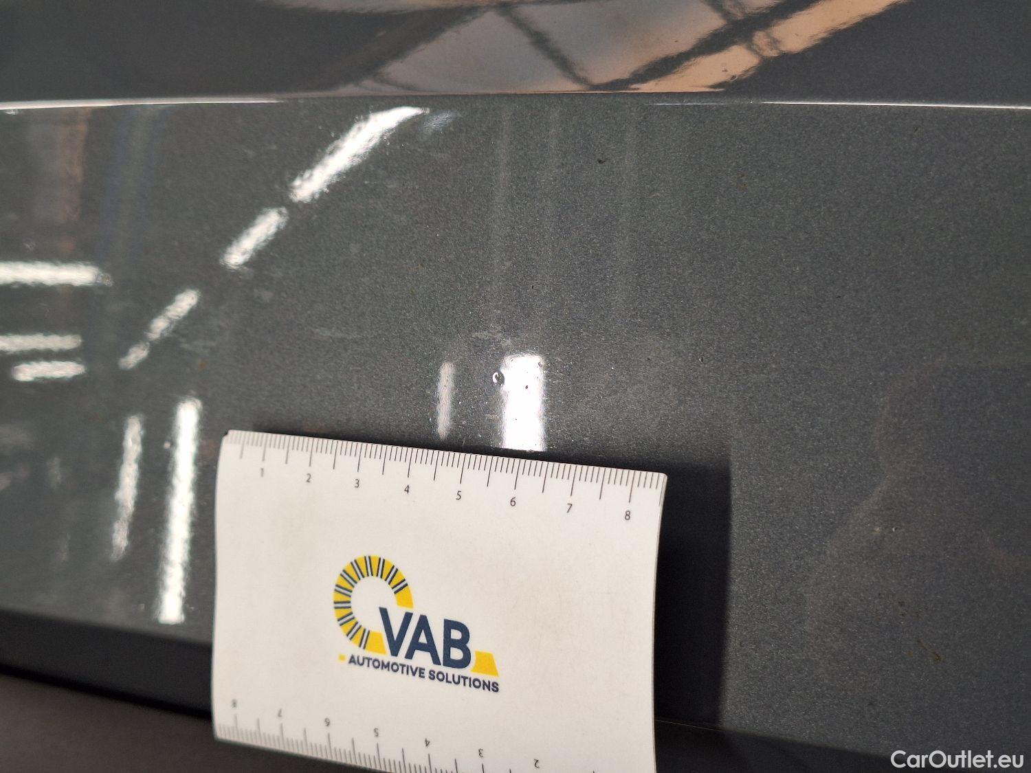  Volvo  XC 40 Volvo, XC40 '17, Volvo XC40 T2 Geartronic Momentum Pro 5d #10