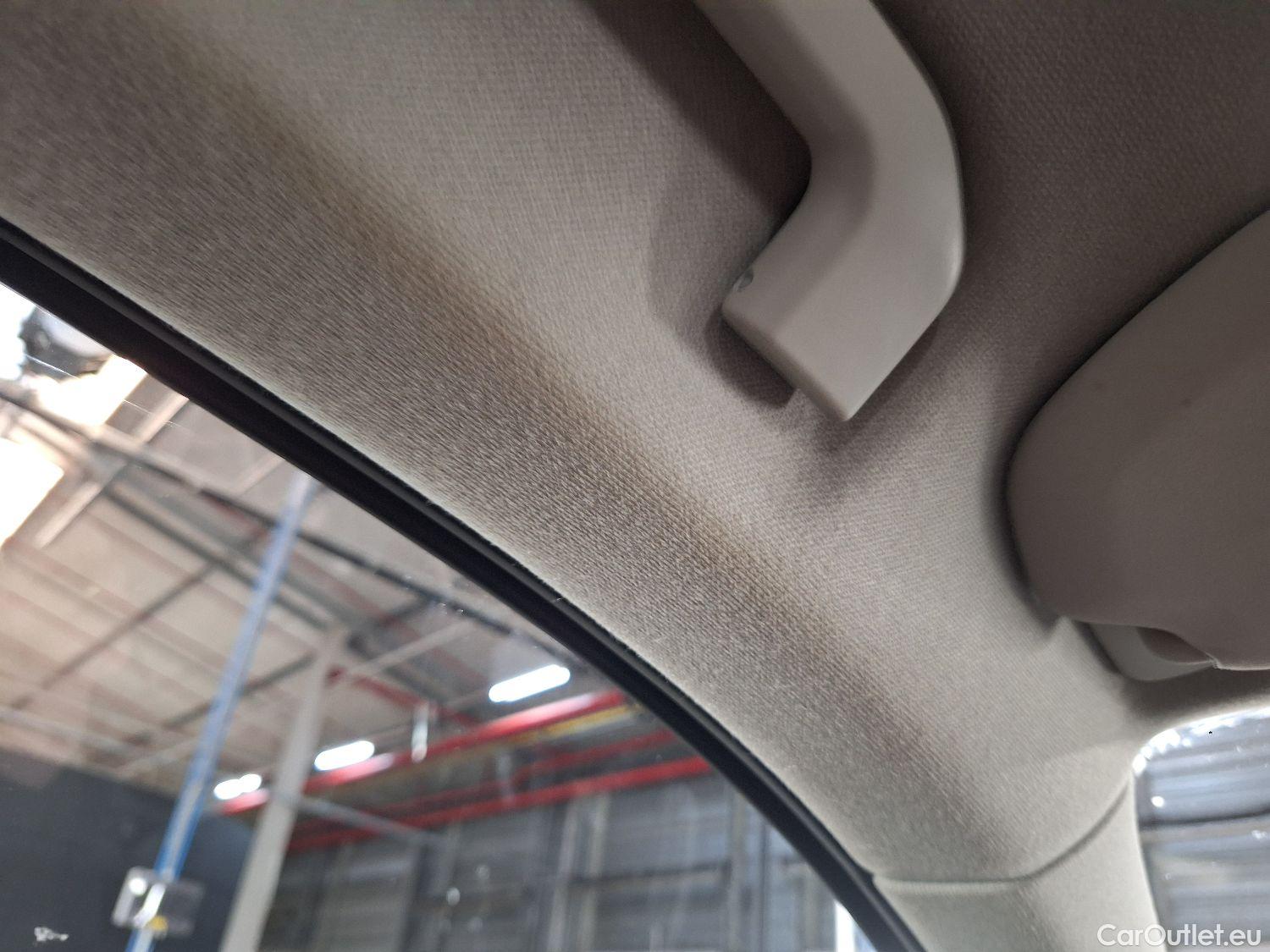  Volvo  XC 40 Volvo, XC40 '17, Volvo XC40 T2 Geartronic Momentum Pro 5d #46