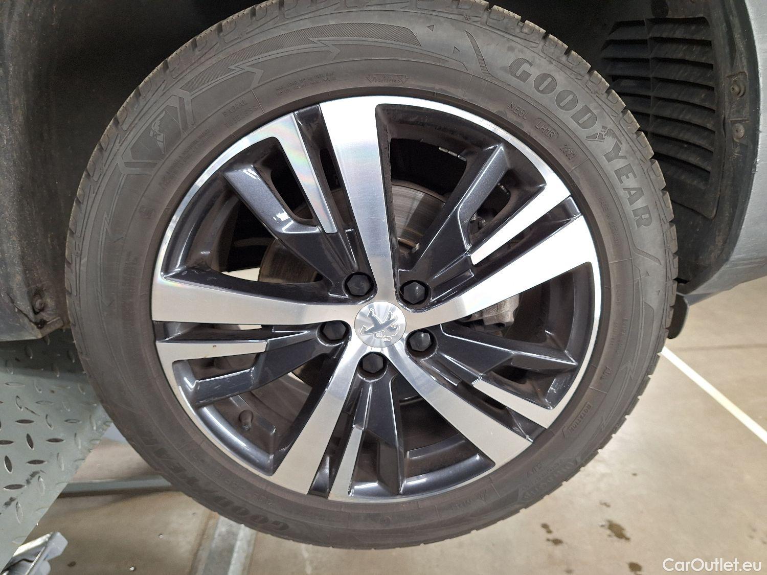  Peugeot  5008 Peugeot,  '16, Peugeot  1.5 BlueHDi 96kW S&S EAT8 GT Line 5d #6