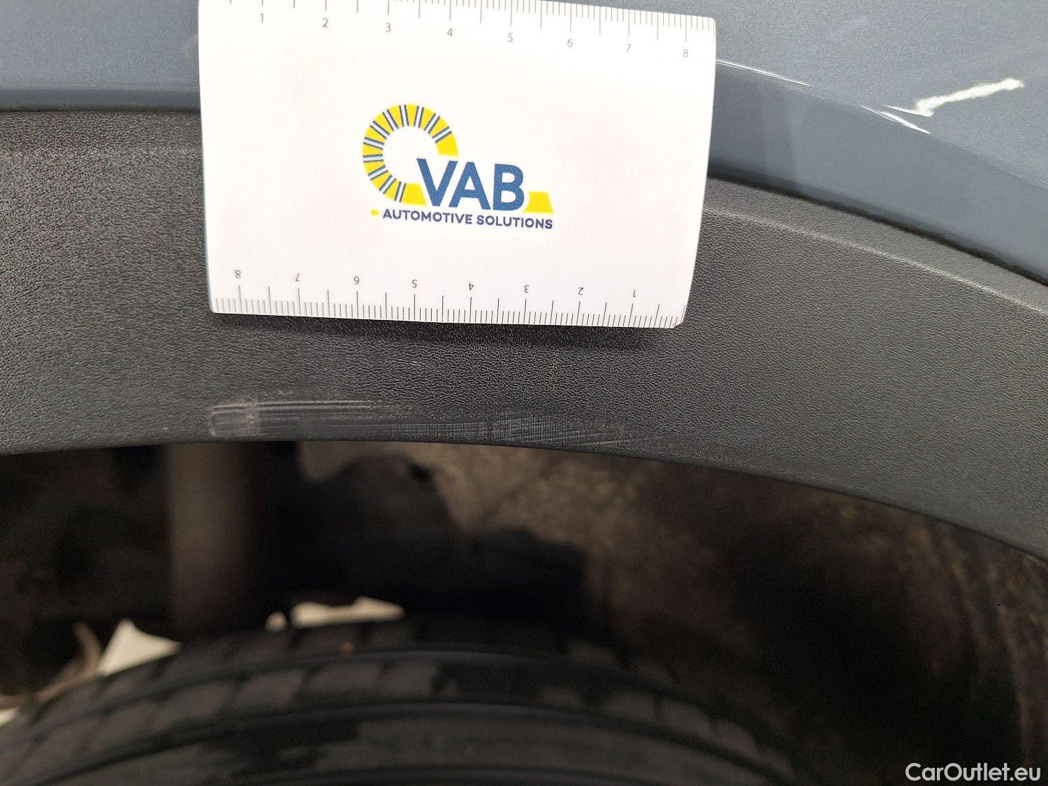  Volvo  XC 40 Volvo, XC40 '17, Volvo XC40 T2 Geartronic Momentum Pro 5d #17