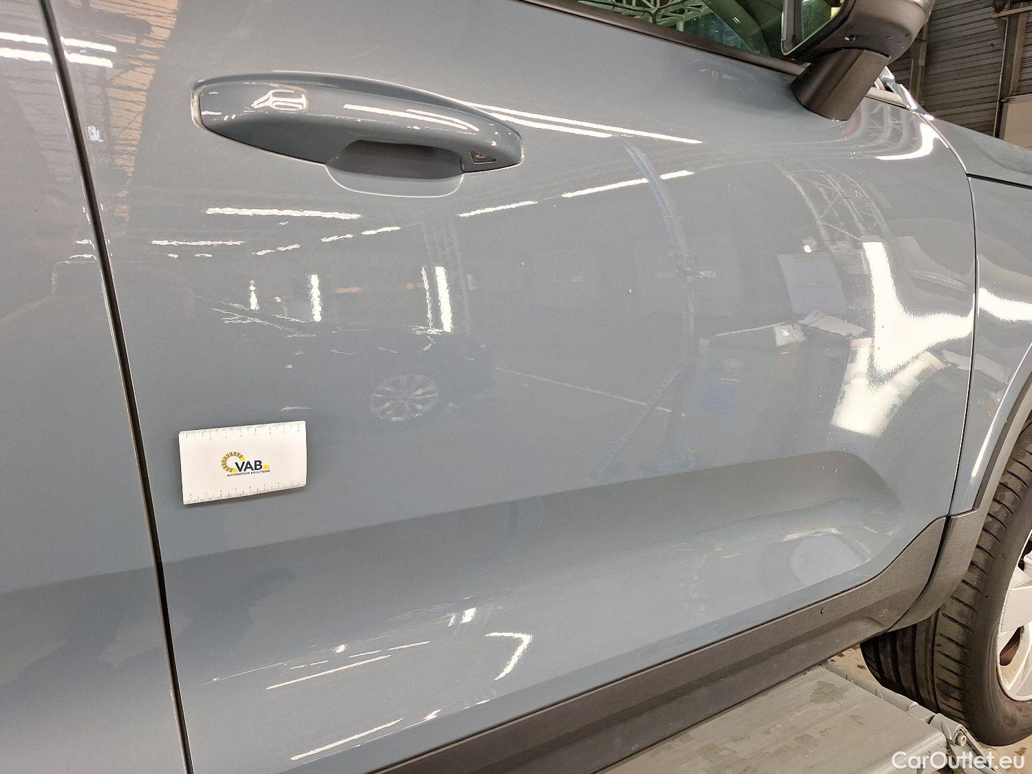  Volvo  XC 40 Volvo, XC40 '17, Volvo XC40 T2 Geartronic Momentum Pro 5d #14