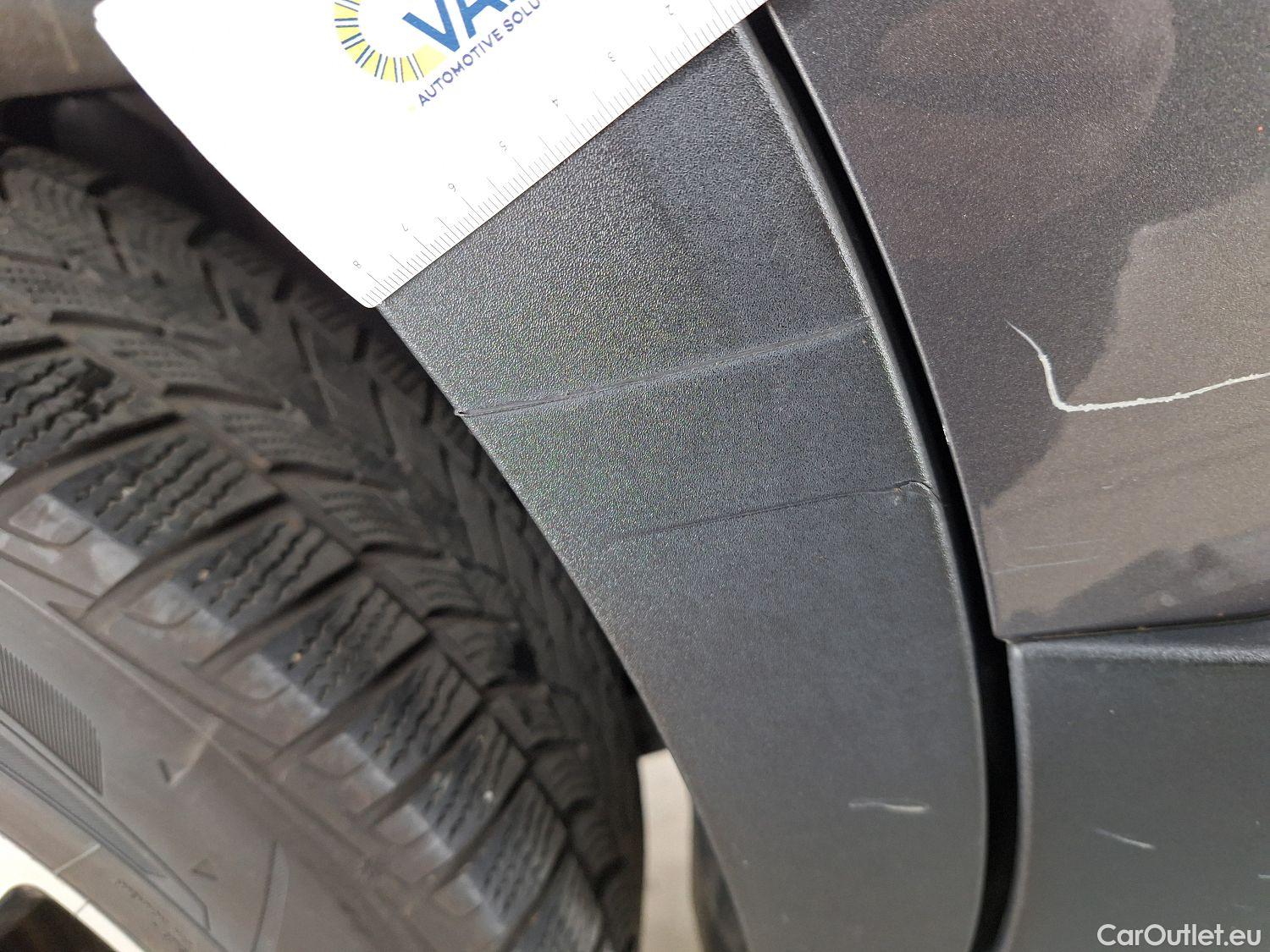  Peugeot  5008 Peugeot,  '16, Peugeot  1.5 BlueHDi 96kW S&S EAT8 GT Line 5d #19