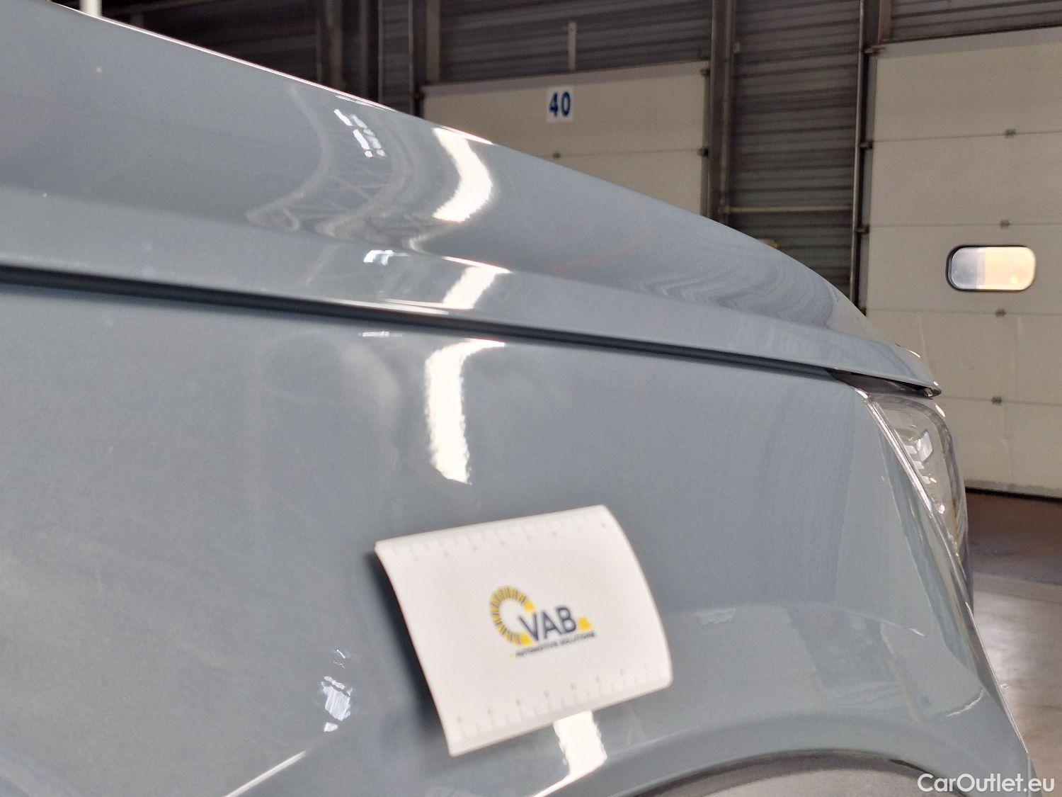  Volvo  XC 40 Volvo, XC40 '17, Volvo XC40 T2 Geartronic Momentum Pro 5d #13