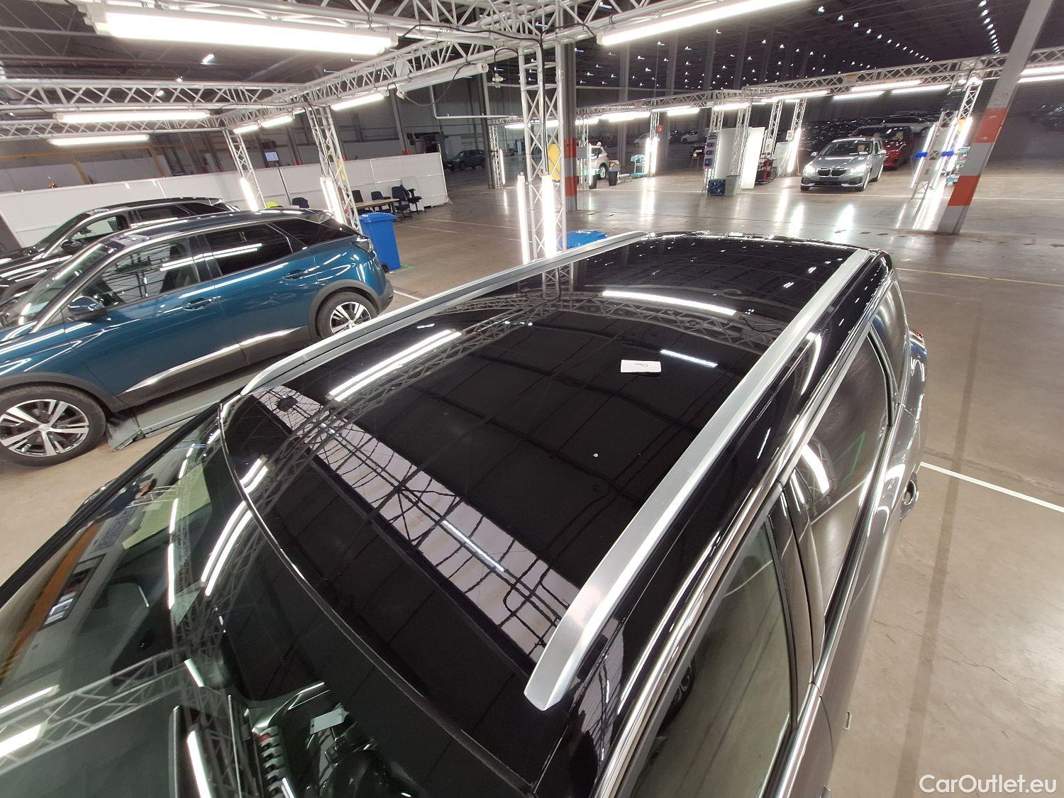  Peugeot  5008 Peugeot,  '16, Peugeot  1.5 BlueHDi 96kW S&S EAT8 GT Line 5d #42