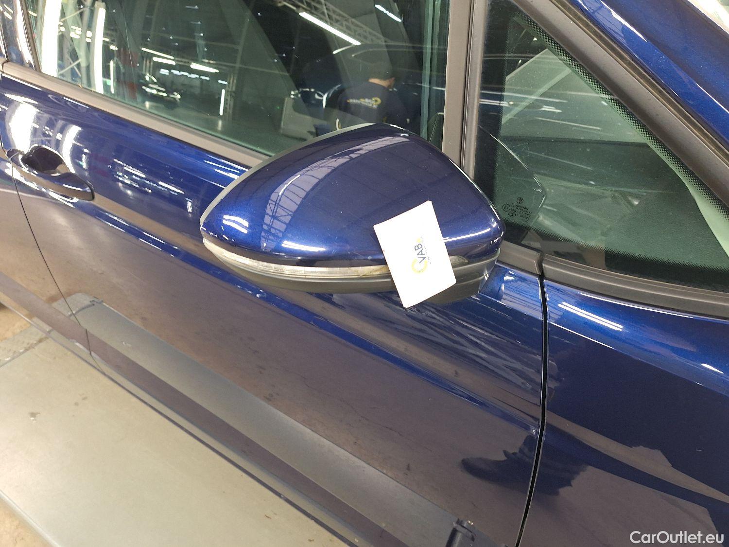  Volkswagen  Touran VW,  '15, Volkswagen  1.5 TSi Trendline DSG 5d #3