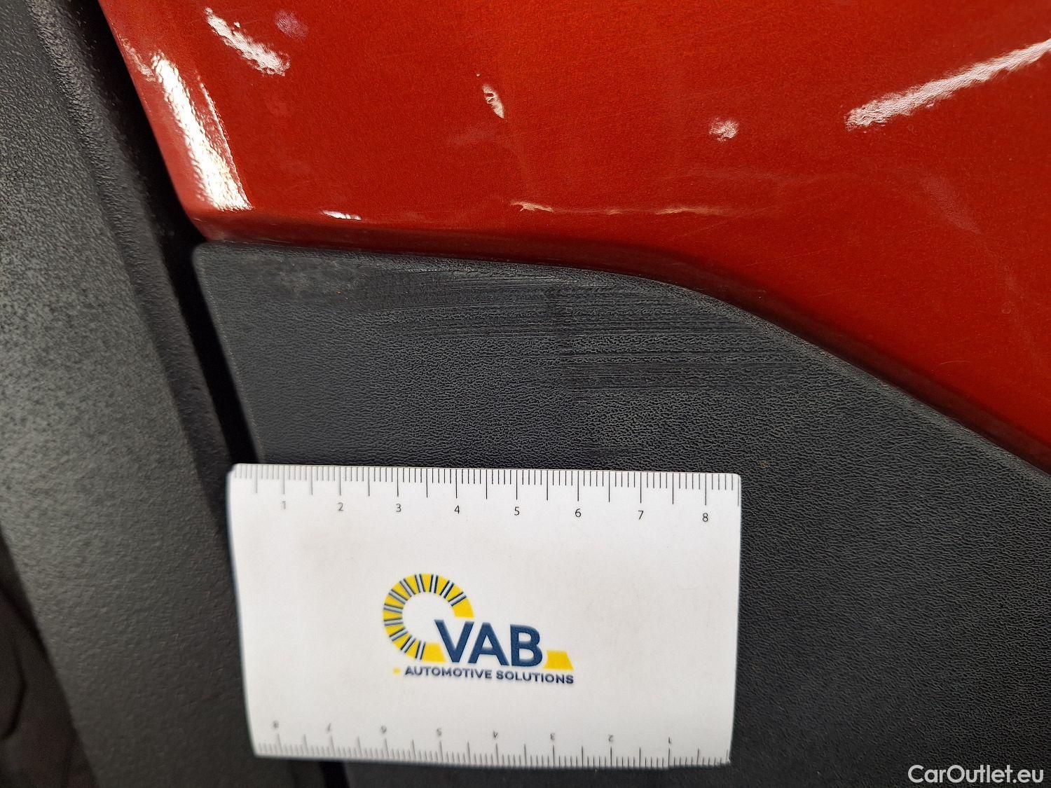  Volvo  XC 40 Volvo, XC40 '17, Volvo XC40 T3 Geartronic Momentum Pro 5d #22