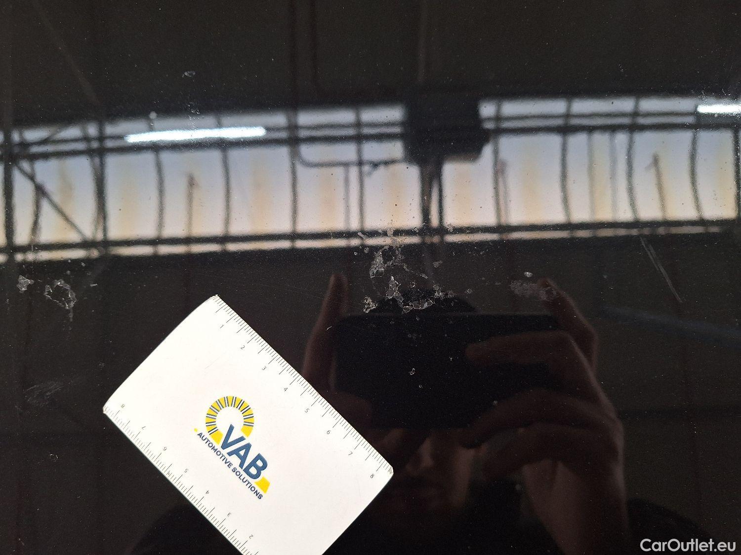  Volvo  XC 40 Volvo, XC40 '17, Volvo XC40 T2 Geartronic Momentum Pro 5d #43