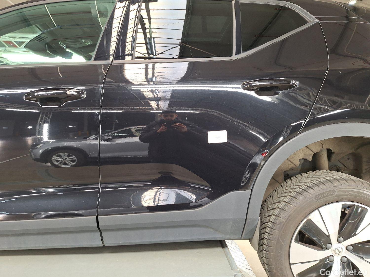  Volvo  XC 40 Volvo, XC40 '17, Volvo XC40 T2 Geartronic Momentum Pro 5d #33