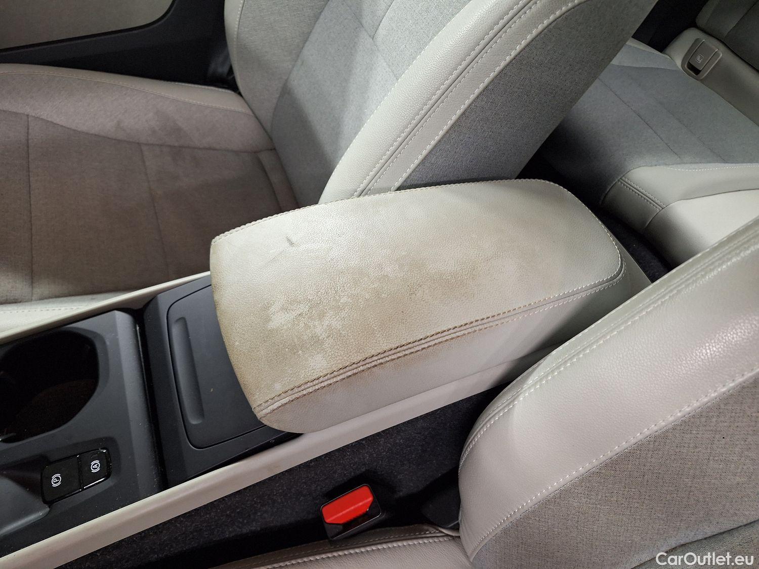  Volvo  XC 40 Volvo, XC40 '17, Volvo XC40 T3 Geartronic Momentum Pro 5d #55