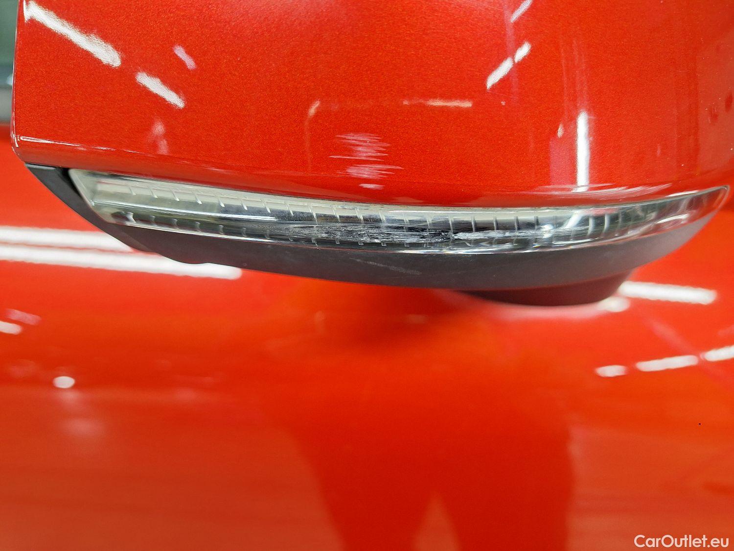  Volvo  XC 40 Volvo, XC40 '17, Volvo XC40 T3 Geartronic Momentum Pro 5d #42