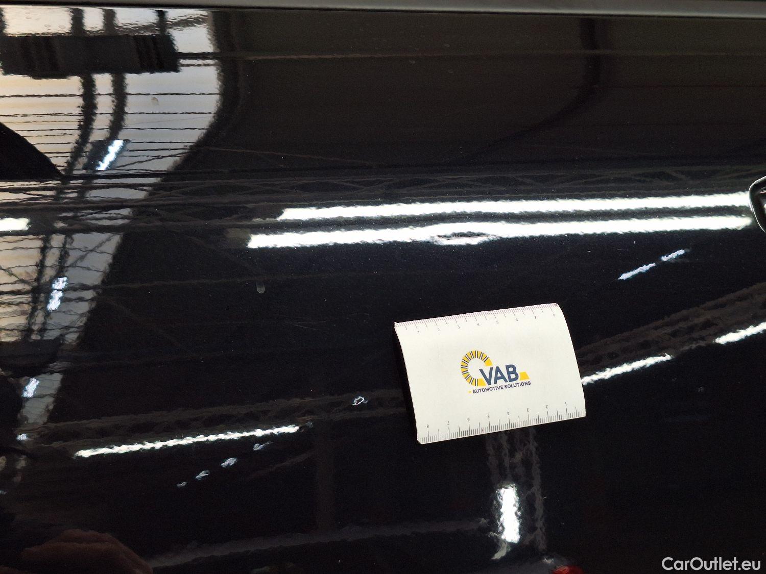  Volvo  XC 40 Volvo, XC40 '17, Volvo XC40 T2 Geartronic Momentum Pro 5d #36