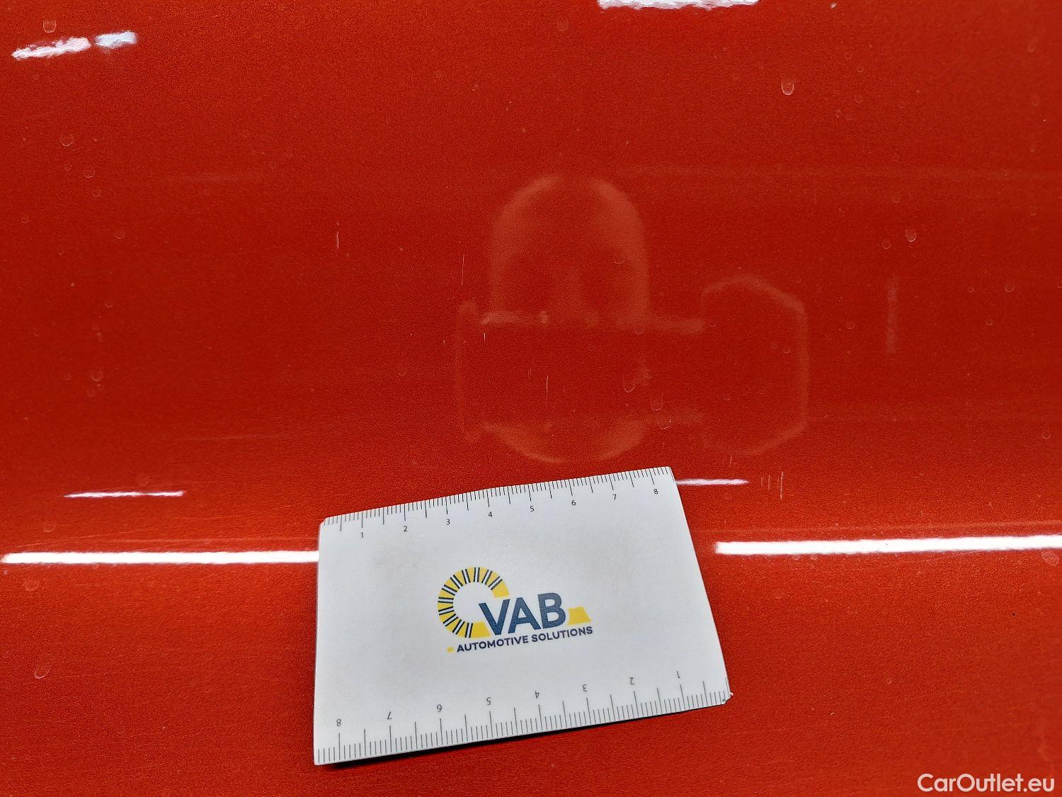  Volvo  XC 40 Volvo, XC40 '17, Volvo XC40 T3 Geartronic Momentum Pro 5d #47