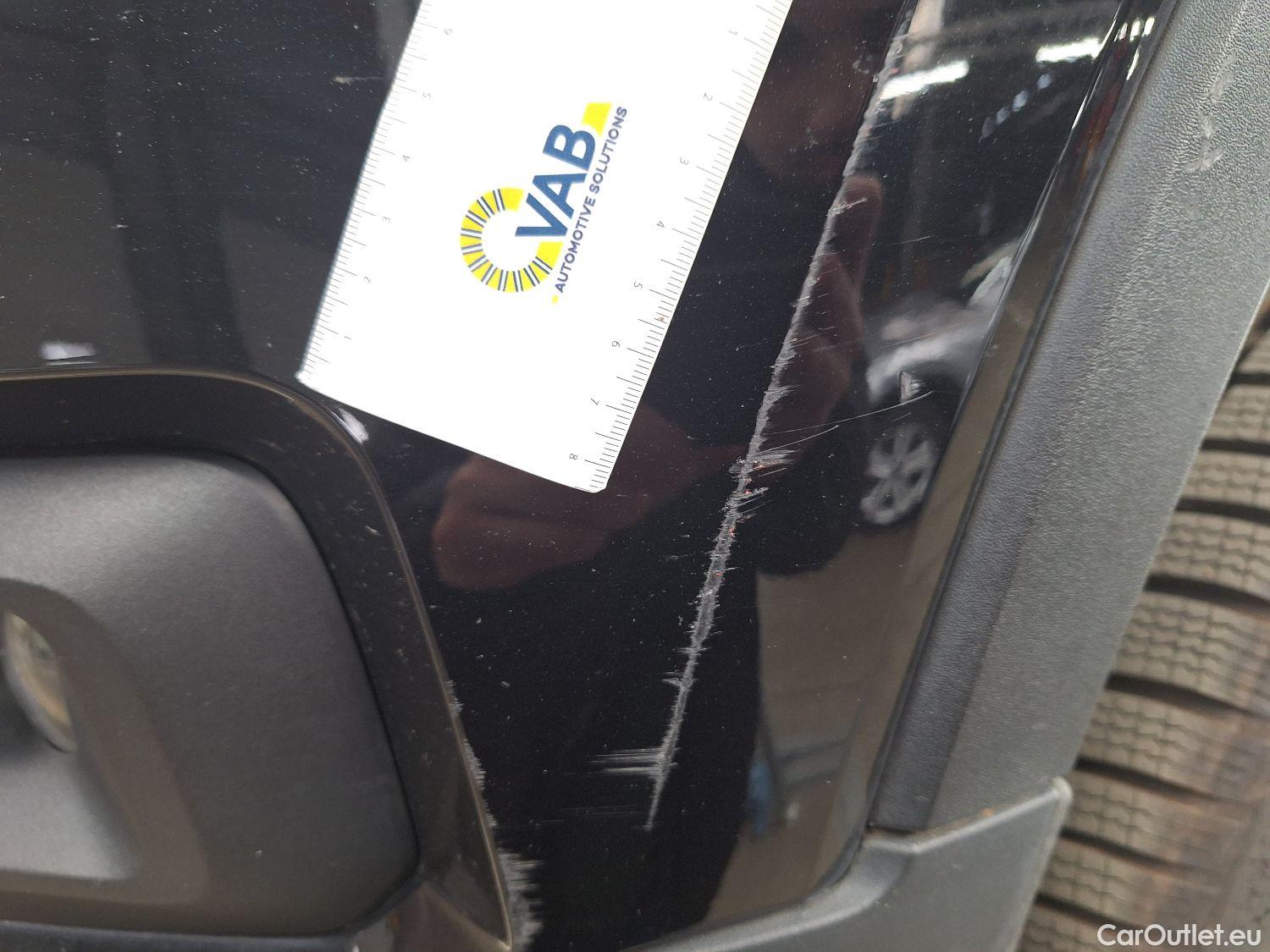  Volvo  XC 40 Volvo, XC40 '17, Volvo XC40 T2 Geartronic Momentum Pro 5d #2