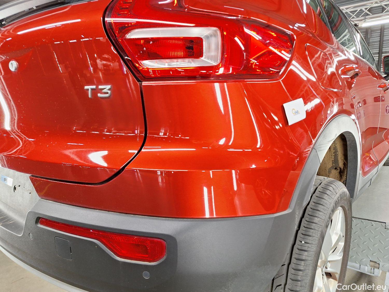  Volvo  XC 40 Volvo, XC40 '17, Volvo XC40 T3 Geartronic Momentum Pro 5d #23