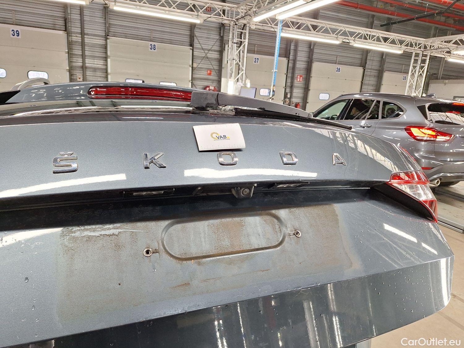  Skoda  Superb Skoda,  Combi FL'19, Skoda  Combi 2.0 CRTDI 110kW DSG7 Style 5d #39