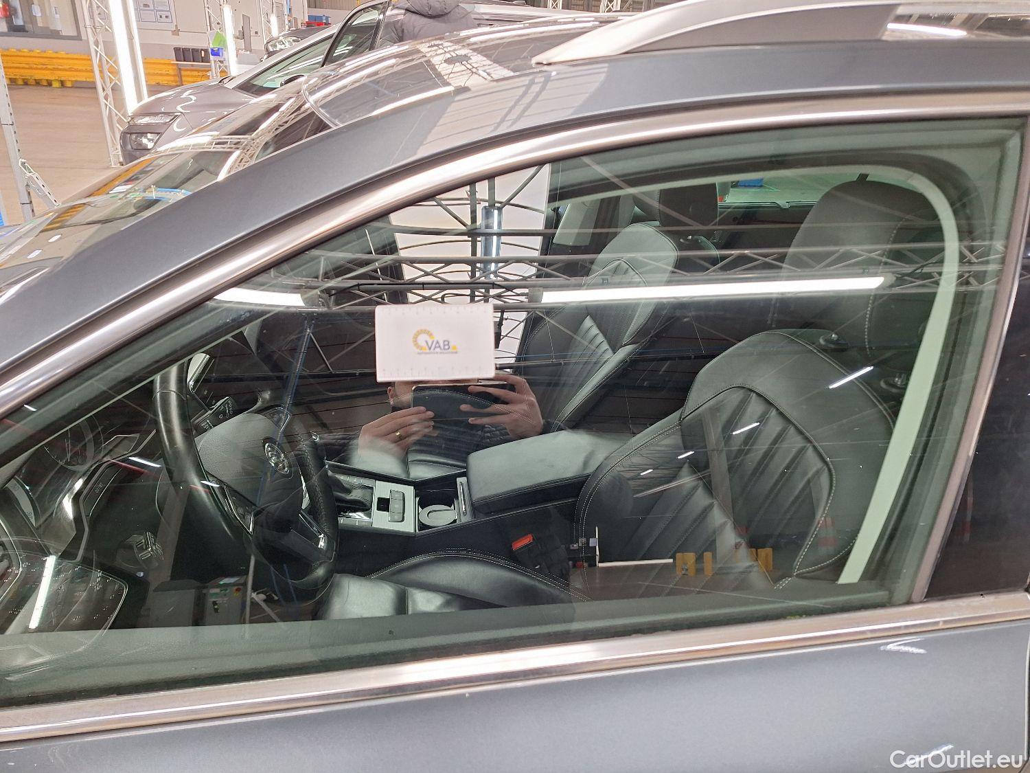  Skoda  Superb Skoda,  Combi FL'19, Skoda  Combi 2.0 CRTDI 110kW DSG7 Style 5d #48