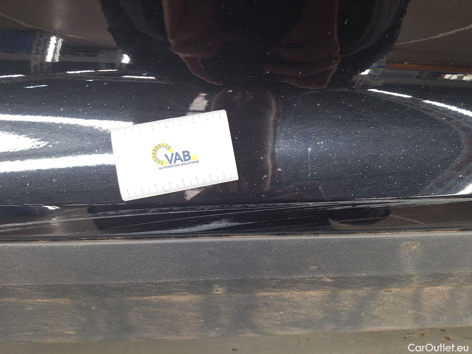  Volvo  XC 40 Volvo, XC40 '17, Volvo XC40 T2 Geartronic Momentum Pro 5d #9