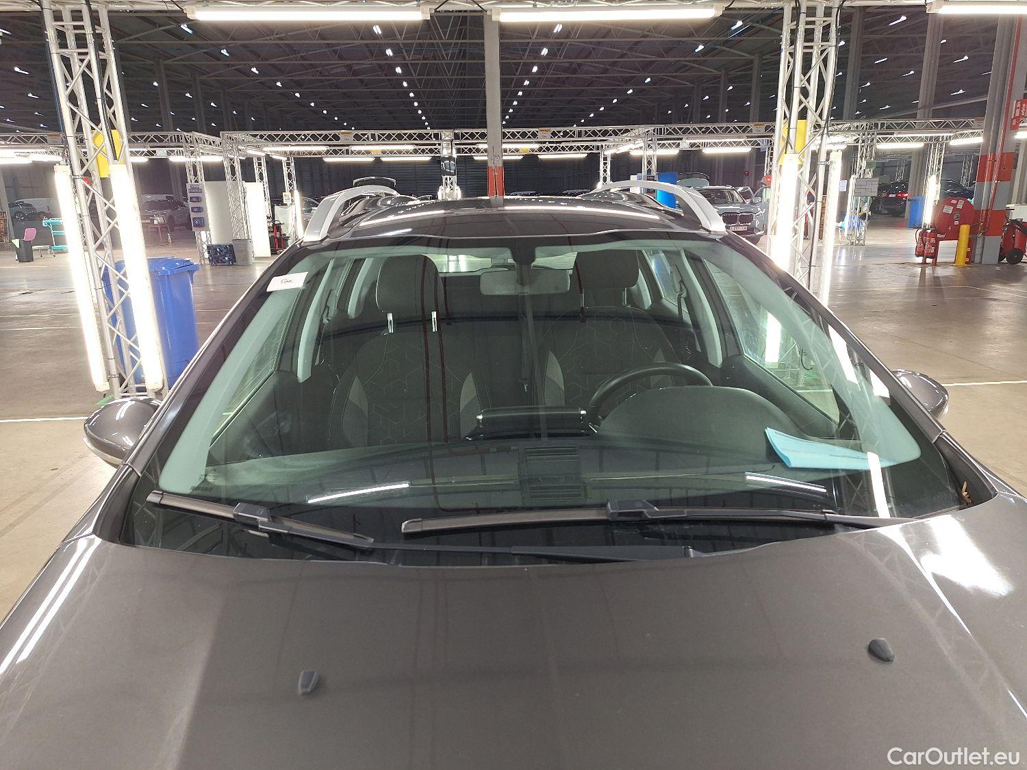  Peugeot  2008 Peugeot,  FL'16, Peugeot  1.2 Puretech 61kW S&S Active 5d #1