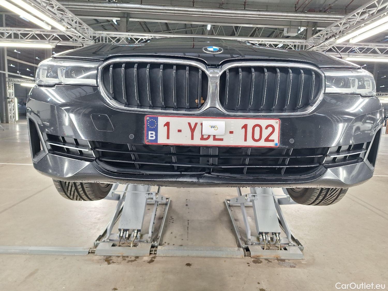  Bmw  Serie 5 BMW, 5-serie touring '17, BMW 5 Reeks Touring 520d XDrive Aut. (140 kW) 5d #38