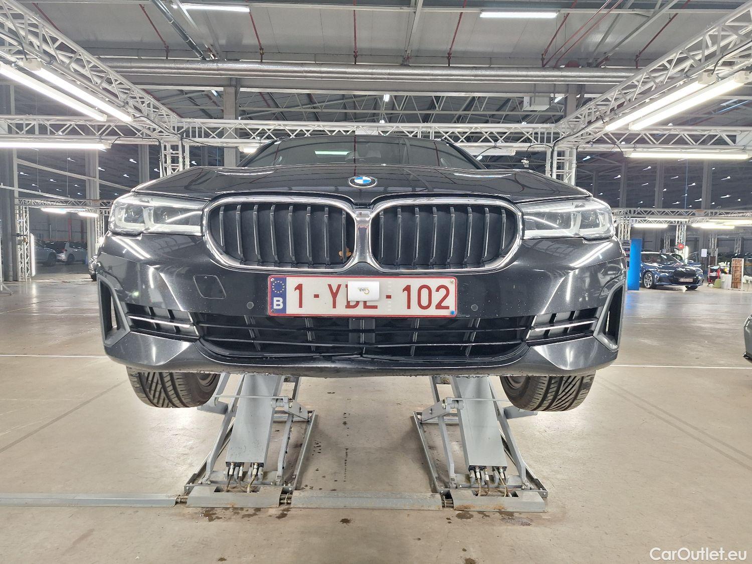  Bmw  Serie 5 BMW, 5-serie touring '17, BMW 5 Reeks Touring 520d XDrive Aut. (140 kW) 5d #32