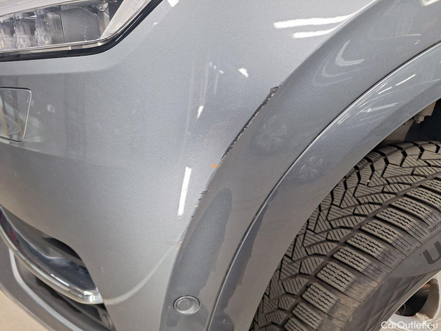  Volvo  XC90 Volvo,  '14, Volvo  2.0 D4 FWD Geartronic Momentum 7PL. 5d #47