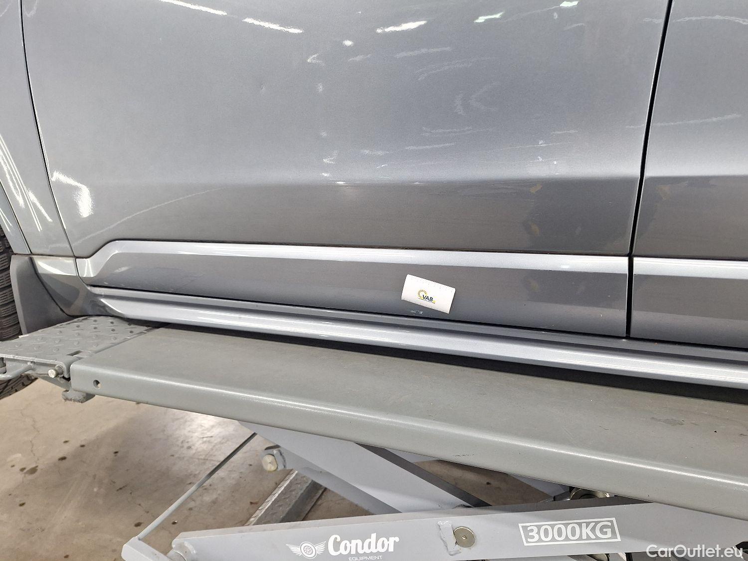  Volvo  XC90 Volvo,  '14, Volvo  2.0 D4 FWD Geartronic Momentum 7PL. 5d #37