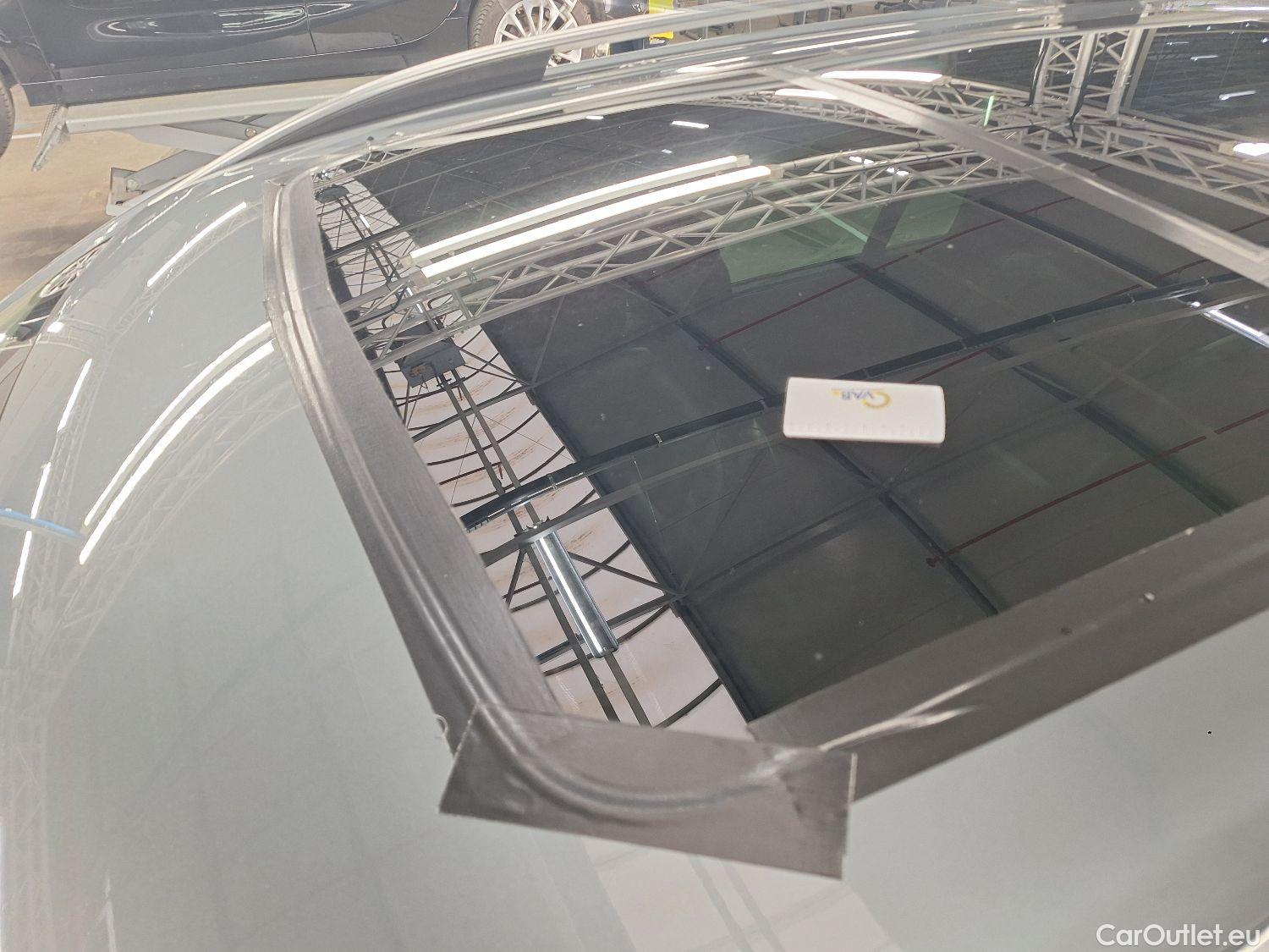  Volvo  XC90 Volvo,  '14, Volvo  2.0 D4 FWD Geartronic Momentum 7PL. 5d #57