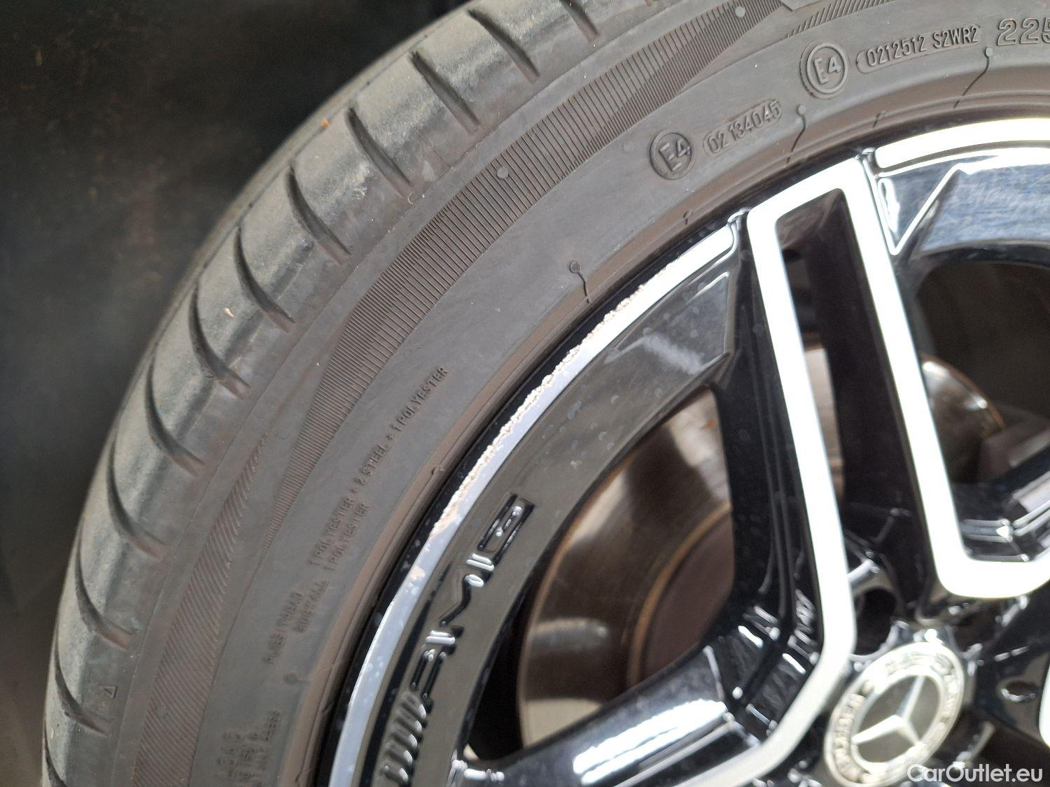  Mercedes  A-Klasse Mercedes, A-Class Berline '18, Mercedes-Benz  Limousine A 200d Business S #10