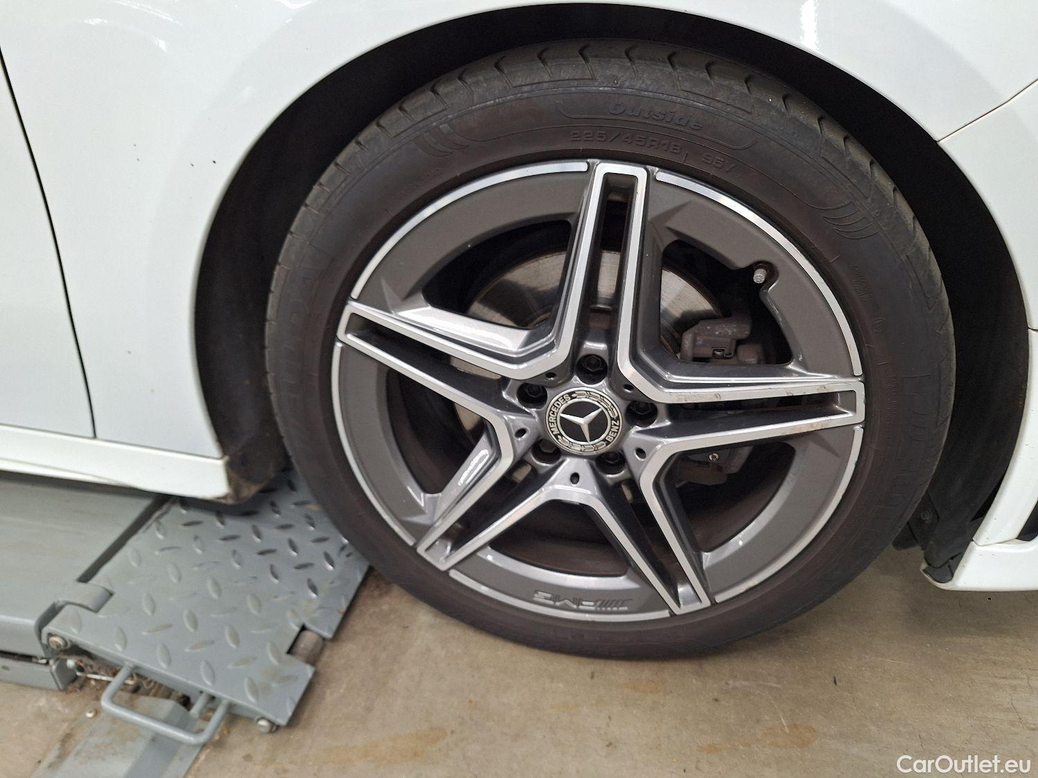  Mercedes  A-Klasse Mercedes, A-Class '18, Mercedes-Benz  A 180 d DCT Business Soluti #48