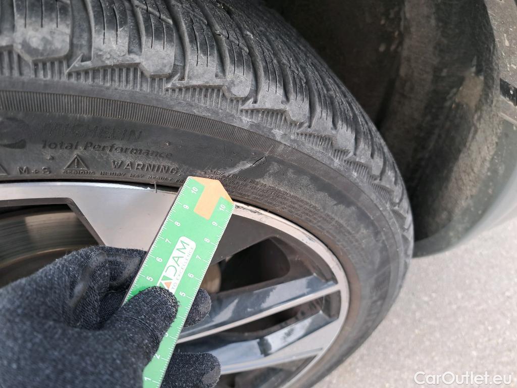  Audi  Q5 AUDI  SPORTBACK / 2020 / 5P / todoterreno Black Line 50 TFSI e quattro-ultra #6