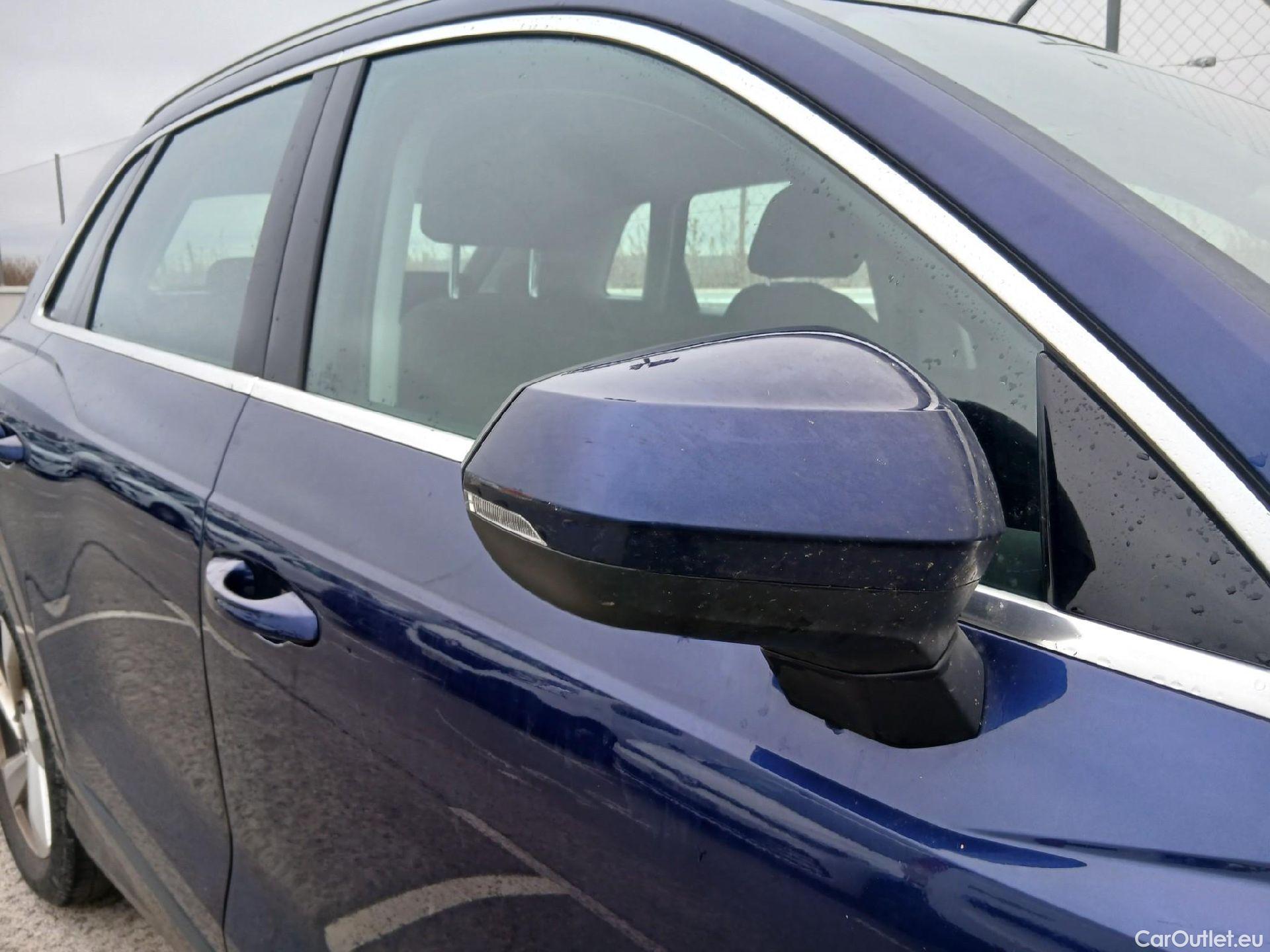  Audi  Q3 AUDI  / 2018 / 5P / todoterreno Advanced 35 TDI 110kW (150CV) #22