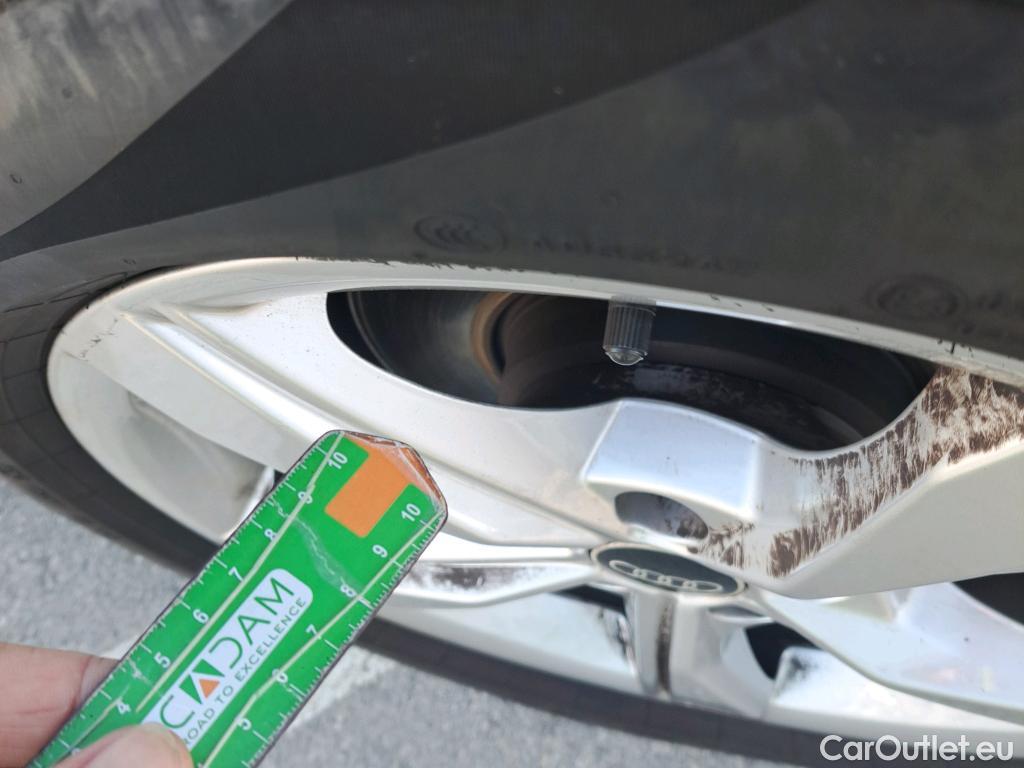  Audi  A4 AUDI  / 2019 / 5P / familiar Avant Advanced 35 TFSI 110kW S tronic #15