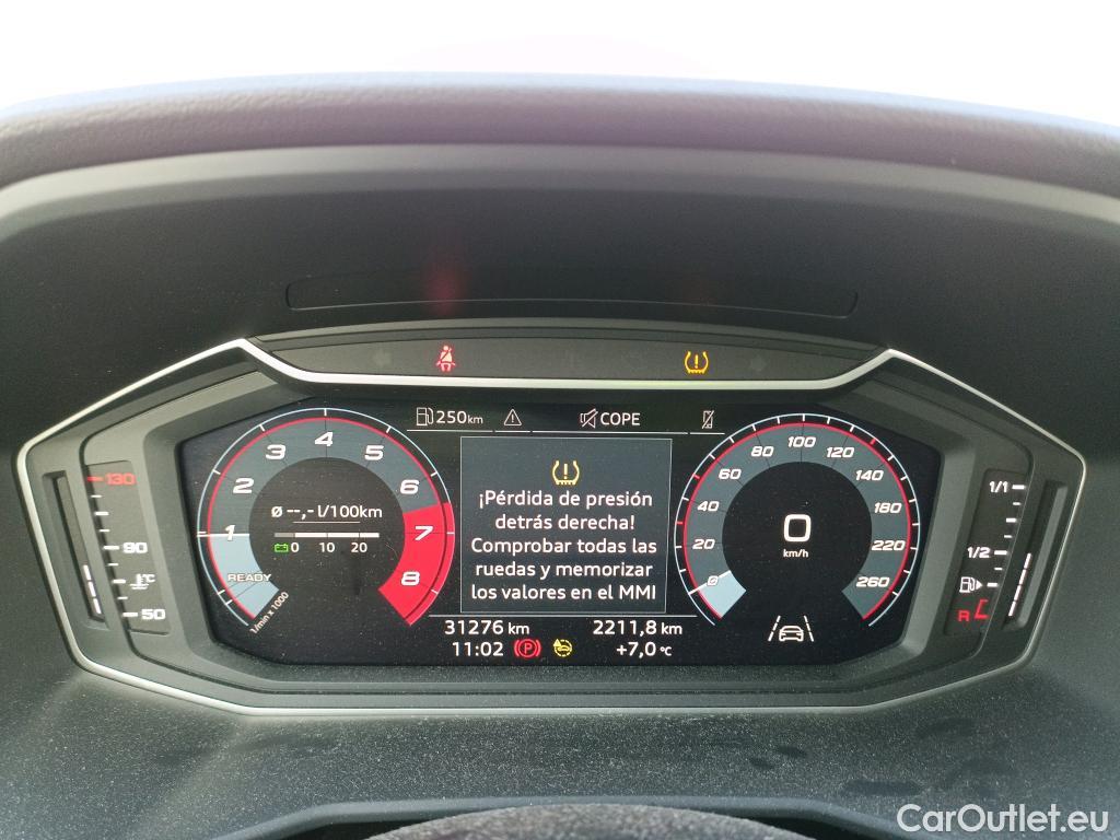  Audi  A1 Sportback AUDI A1 / 2018 / 5P / berlina con portón Sportback Adrenalin 30 TFSI 81kW (110CV)(SP) #7