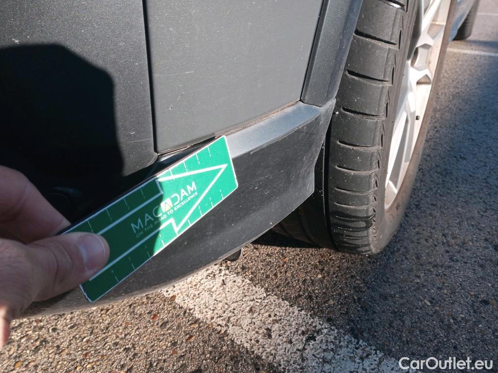  Audi  Q2 AUDI  / 2016 / 5P / todoterreno Design 30 TDI 85kW (116CV) S tronic #17