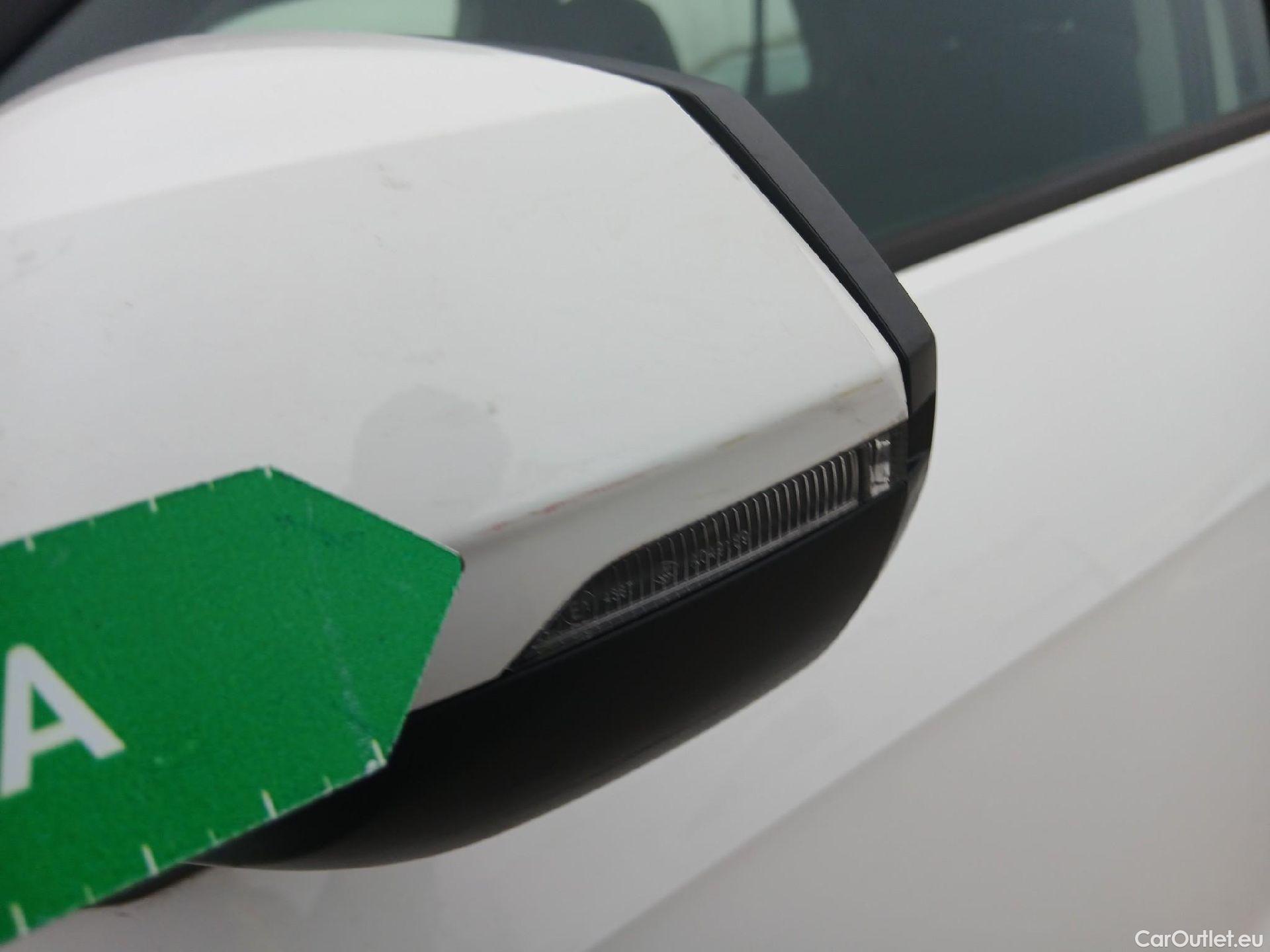  Audi  Q2 AUDI  / 2020 / 5P / todoterreno Advanced 35 TFSI 110kW (150CV) S tronic (AC) #16