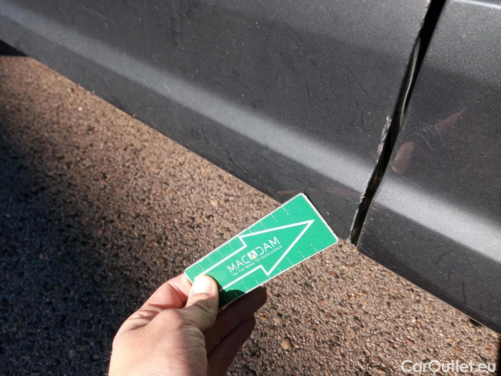  Audi  Q2 AUDI  / 2016 / 5P / todoterreno Design 30 TDI 85kW (116CV) S tronic #13