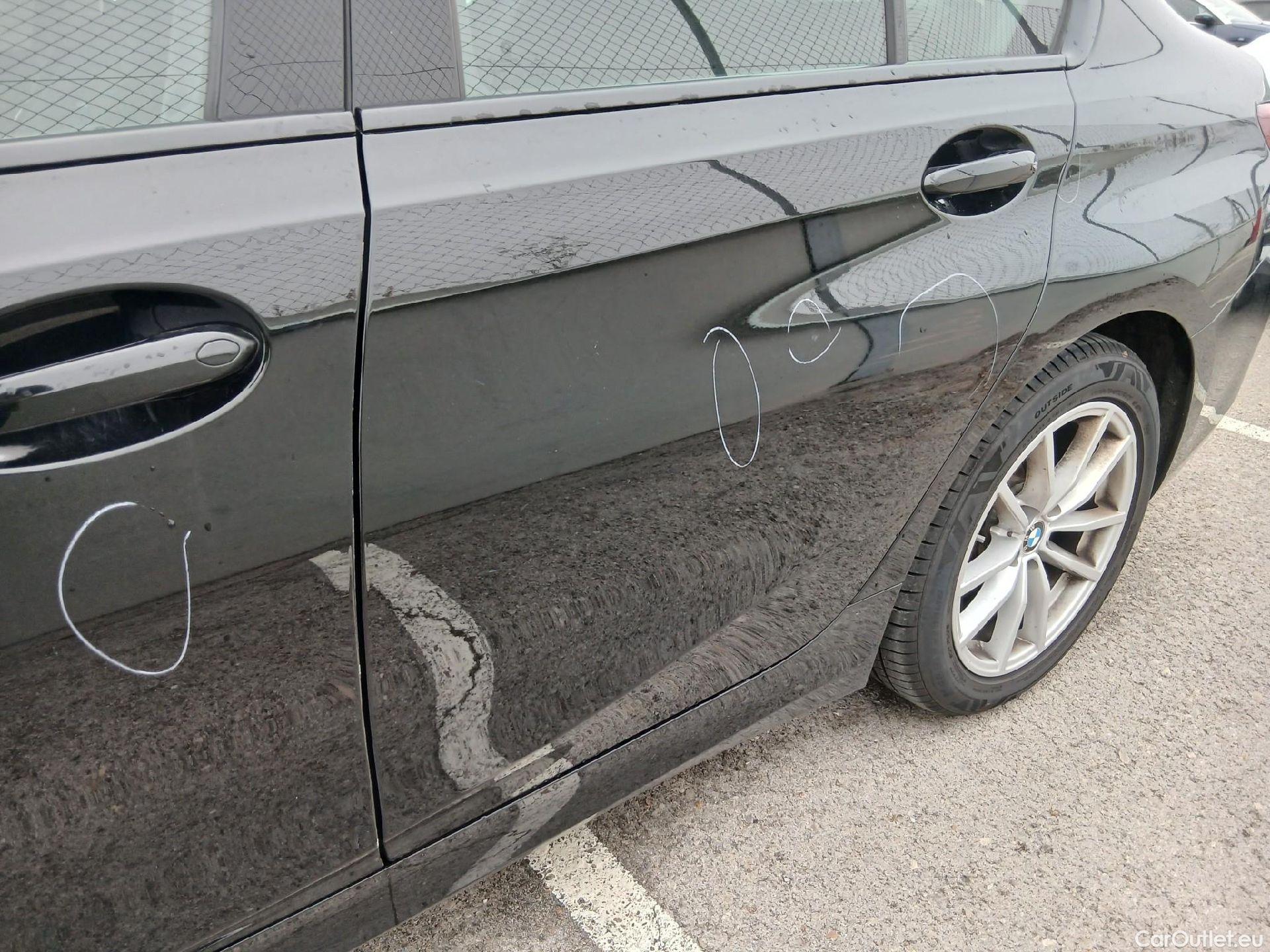  Bmw  Serie 3 BMW  / 2018 / 4P / sedán 318d Auto. #15