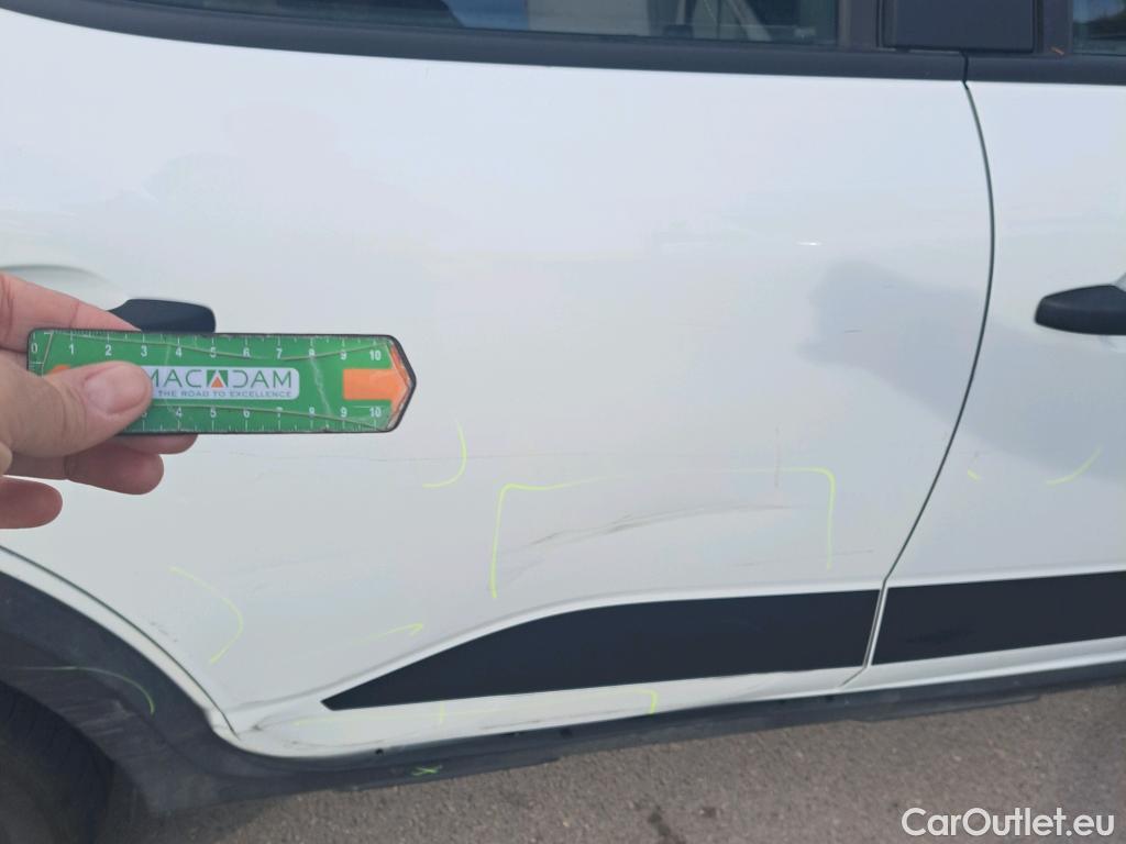  Dacia  Sandero DACIA  / 2020 / 5P / berlina con portón Stepway Essential TCe 67kW (90V) #3