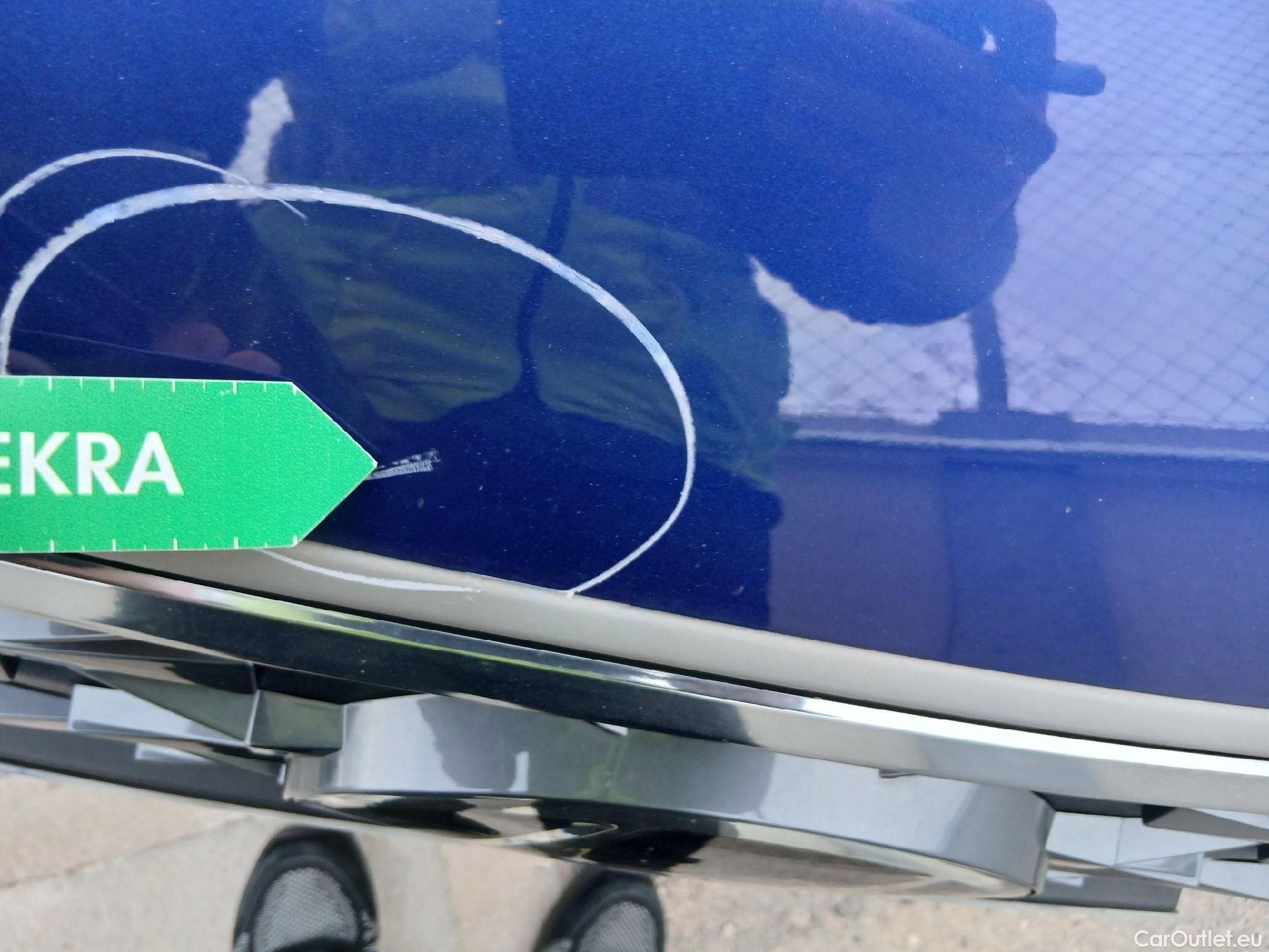  Hyundai   Ioniq HYUNDAI / 2019 / 5P / berlina con portón 1.6 GDI HEV Klass DCT #15