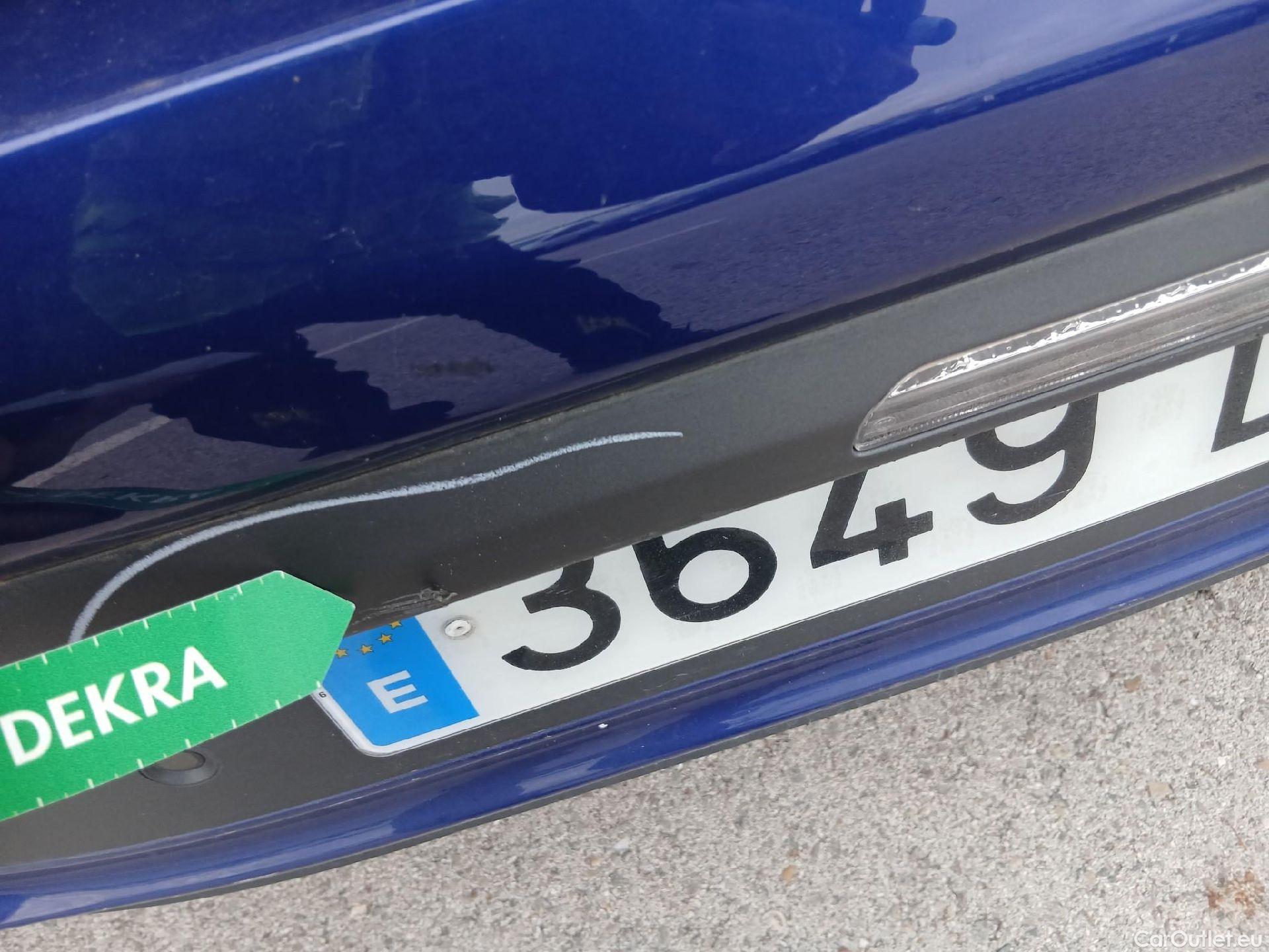  Hyundai   Ioniq HYUNDAI / 2019 / 5P / berlina con portón 1.6 GDI HEV Klass DCT #20