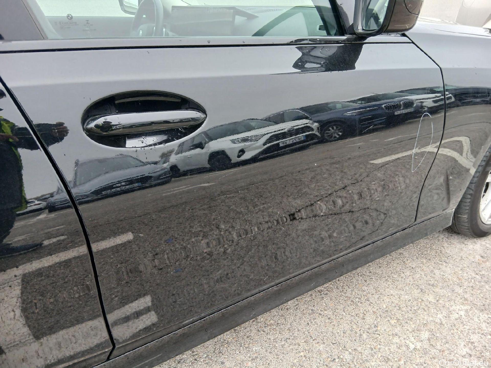  Bmw  Serie 3 BMW  / 2018 / 4P / sedán 318d Auto. #27