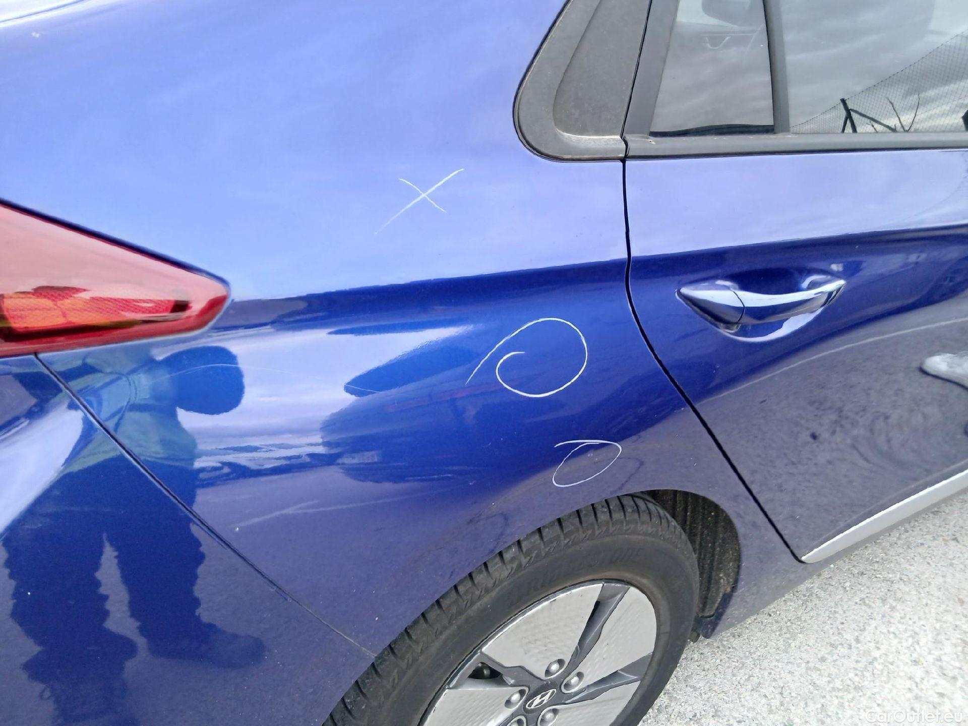  Hyundai   Ioniq HYUNDAI / 2019 / 5P / berlina con portón 1.6 GDI HEV Klass DCT #23