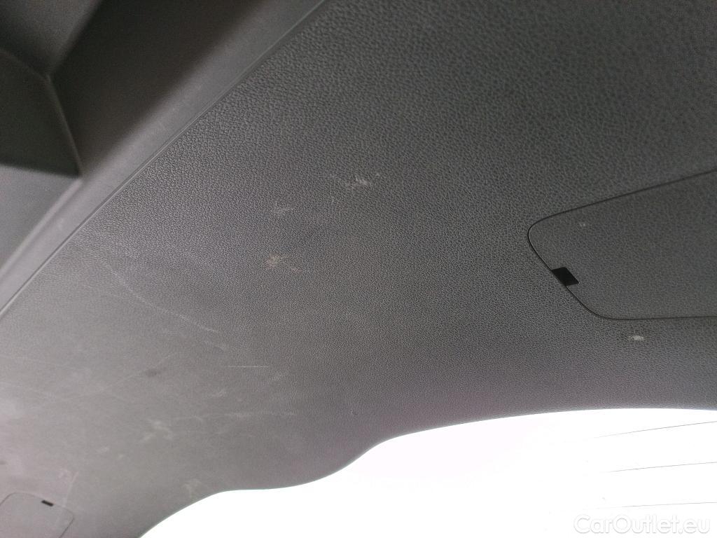  Hyundai  Tucson HYUNDAI  / 2018 / 5P / todoterreno 1.6 CRDI 85kW (116CV) 48V SLE 4X2(SP)(SL) #12