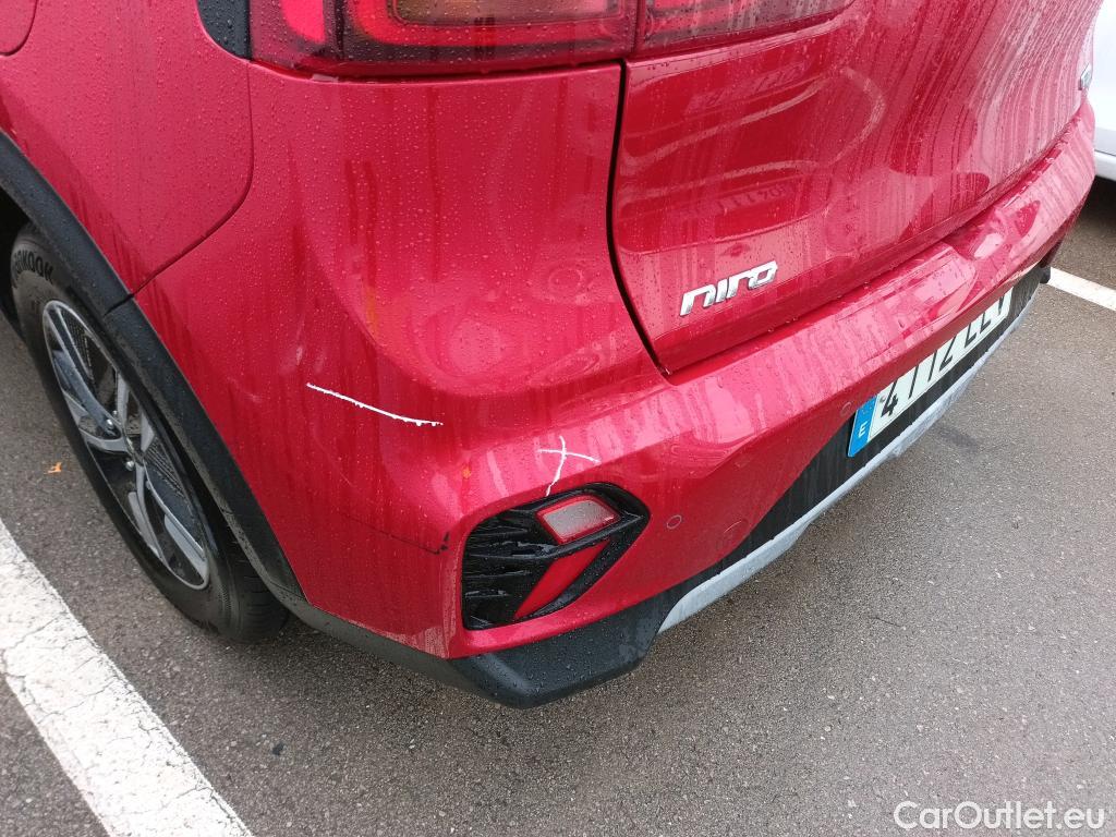  KIA  Niro KIA  / 2019 / 5P / crossover 1.6 GDi HEV 104kW (141CV) Drive #18