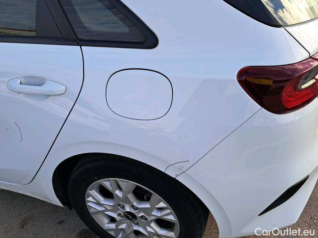  KIA  Cee'd KIA Ceed / 2021 / 5P / berlina con portón 1.0 T-GDi 74kW (100CV) Concept #5