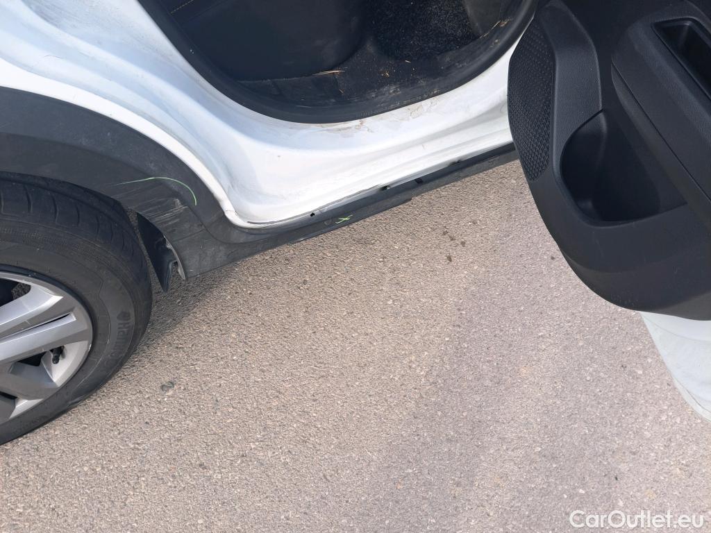  Dacia  Sandero DACIA  / 2020 / 5P / berlina con portón Stepway Essential TCe 67kW (90V) #10