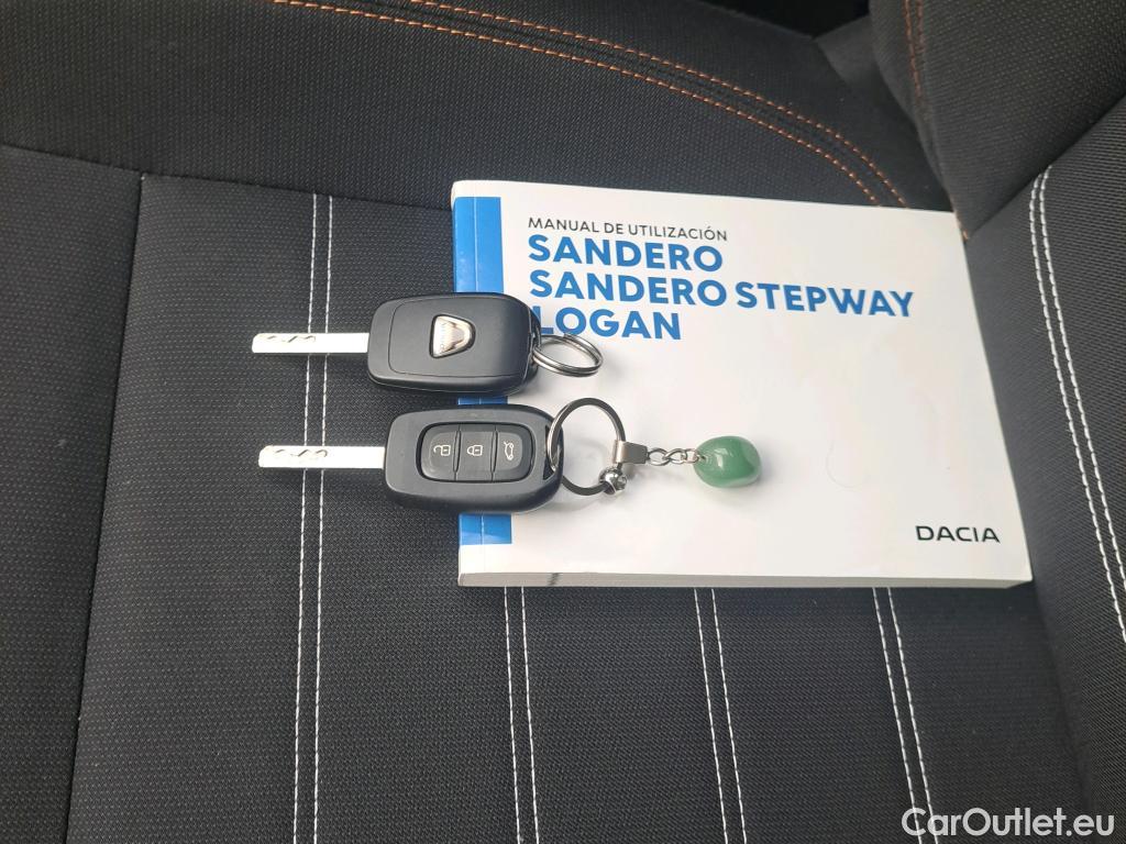  Dacia  Sandero DACIA  / 2020 / 5P / berlina con portón Stepway Essential TCe 67kW (90V) #18