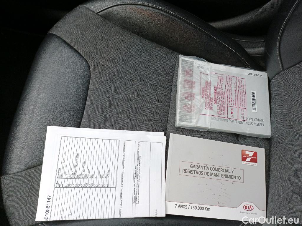  KIA  Niro KIA  / 2019 / 5P / crossover 1.6 GDi HEV 104kW (141CV) Drive #12