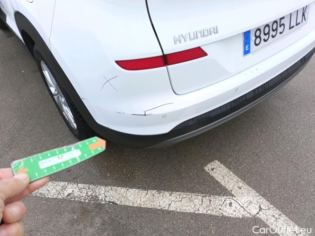  Hyundai  Tucson HYUNDAI  / 2018 / 5P / todoterreno 1.6 CRDI 85kW (116CV) 48V SLE 4X2(SP)(SL) #19